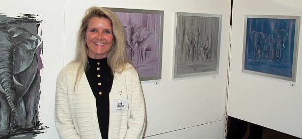 Foto: Nina Gasche an der Ausstellung VKK 2004, Markthalle Burgdorf